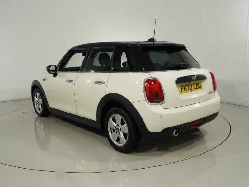 2020 (70) MINI HATCHBACK 1.5 Cooper Classic II 5dr Auto