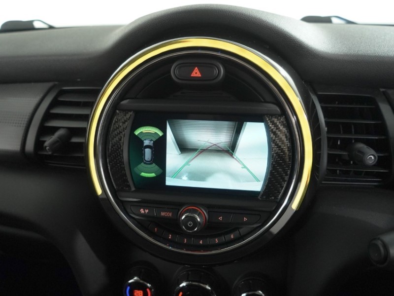 2020 (70) MINI HATCHBACK 1.5 Cooper Classic II 5dr Auto 5960887
