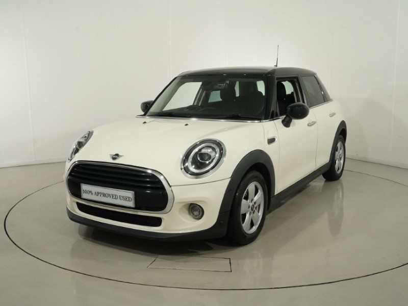 2020 (70) MINI HATCHBACK 1.5 Cooper Classic II 5dr Auto 5960837