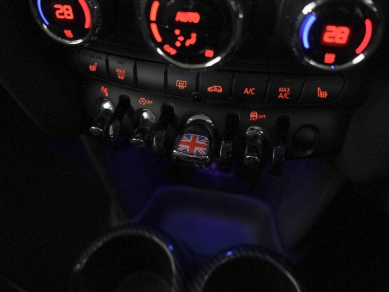 2020 (70) MINI HATCHBACK 1.5 Cooper Classic II 5dr Auto 5960883