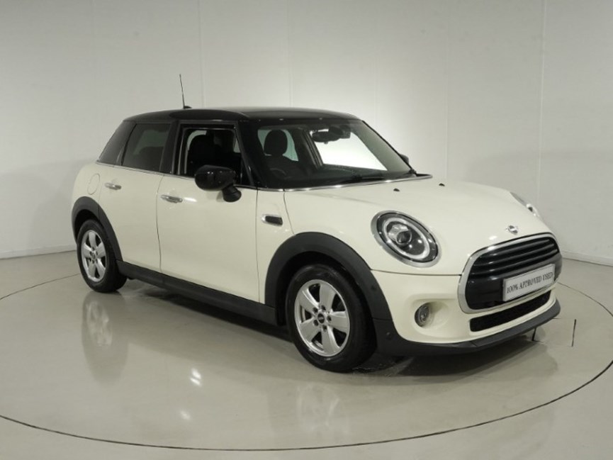 2020 (70) MINI HATCHBACK 1.5 Cooper Classic II 5dr Auto