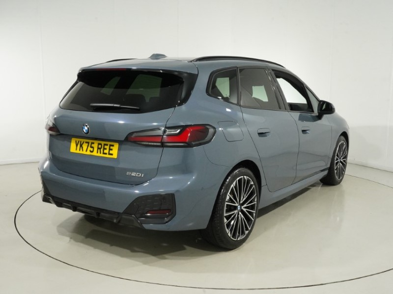 2026 (75) BMW 2 SERIES 220i MHT M Sport 5dr DCT 5973285