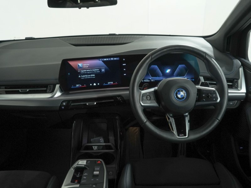 2026 (26) BMW 2 SERIES 225e xDrive M Sport 5dr DCT 5985125