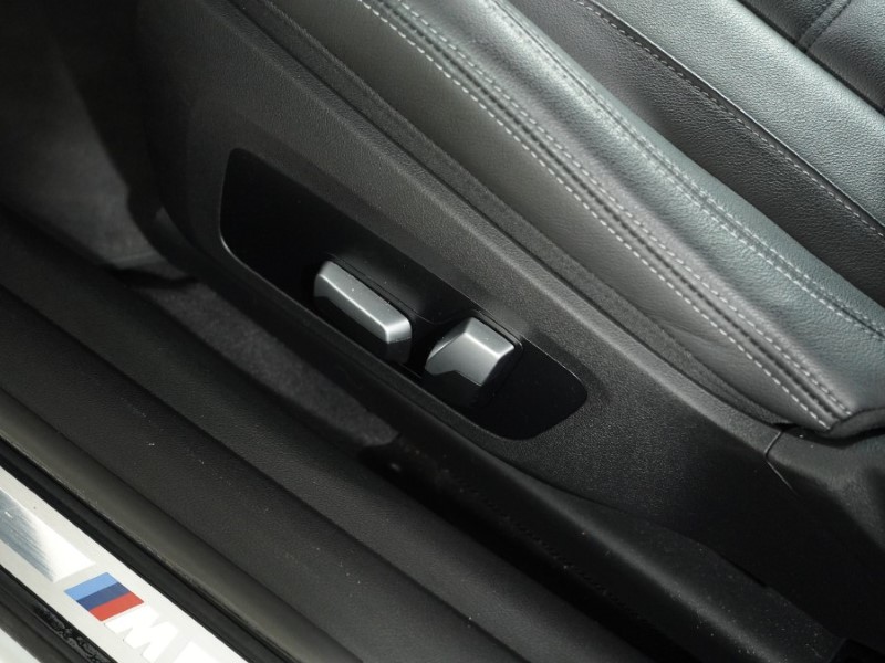 2023 (23) BMW 4 SERIES 420i M Sport 2dr Step Auto 5993836