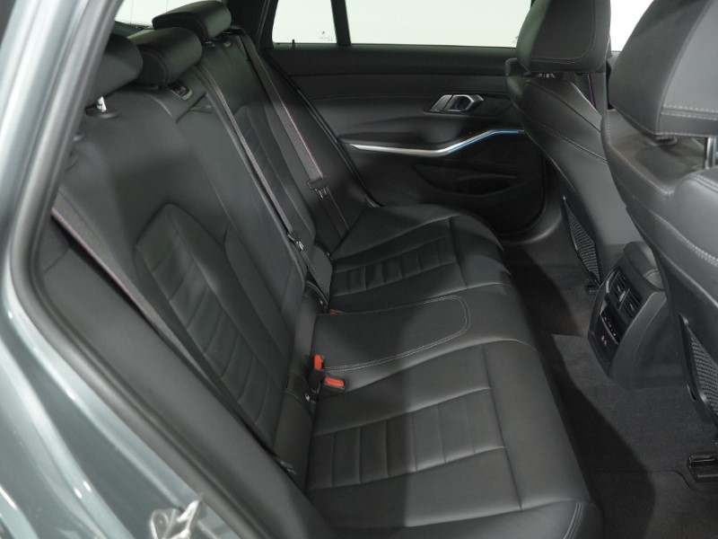 2023 (23) BMW 3 SERIES 320i M Sport 5dr Step Auto 5985482