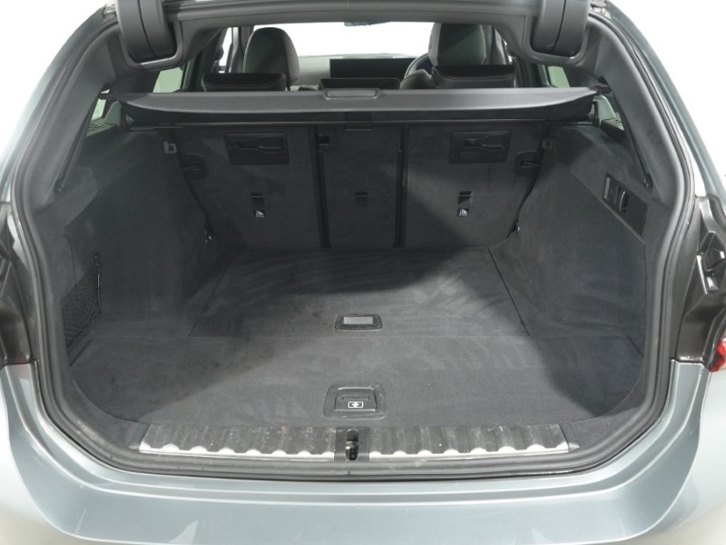 2023 (23) BMW 3 SERIES 320i M Sport 5dr Step Auto 5985472