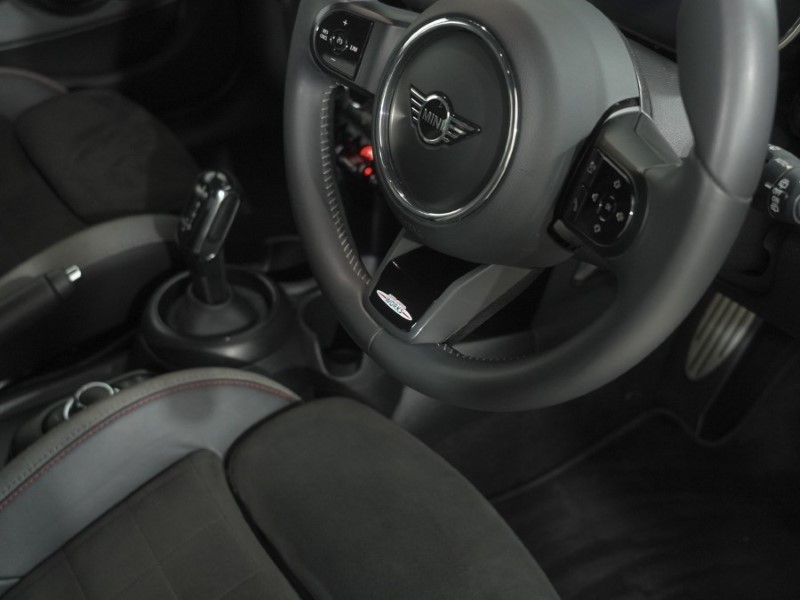 2023 (23) MINI HATCHBACK 1.5 Cooper Sport Premium 5dr Auto 5993000