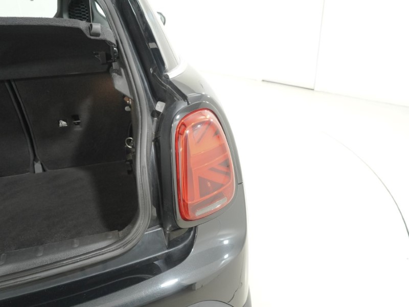 2023 (23) MINI HATCHBACK 1.5 Cooper Sport Premium 5dr Auto 5992988