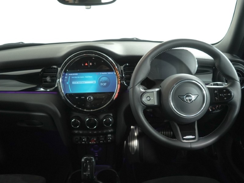 2023 (23) MINI HATCHBACK 1.5 Cooper Sport Premium 5dr Auto 5992992
