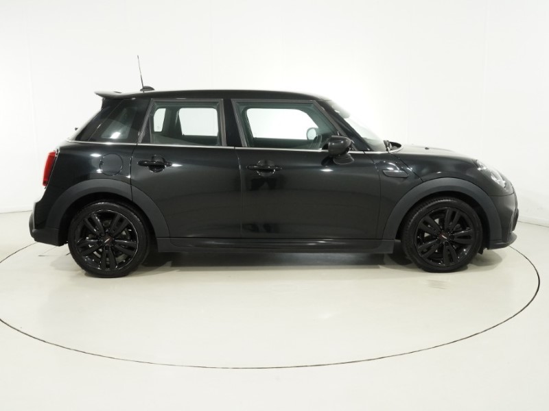 2023 (23) MINI HATCHBACK 1.5 Cooper Sport Premium 5dr Auto 5993022