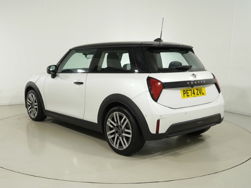 2024 (74) MINI COOPER 1.5 C Classic 3dr Auto