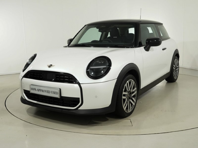 2024 (74) MINI COOPER 1.5 C Classic 3dr Auto 5989017