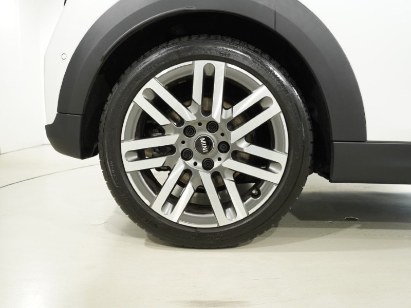 2024 (74) MINI COOPER 1.5 C Classic 3dr Auto 5989013