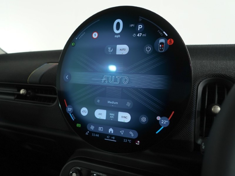 2024 (74) MINI COOPER 1.5 C Classic 3dr Auto 5989009