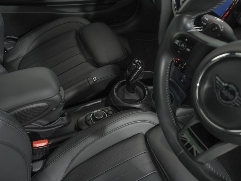2024 (73) MINI HATCHBACK 2.0 Cooper S Exclusive Premium Plus 3dr Auto 5989228