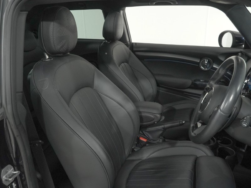 2024 (73) MINI HATCHBACK 2.0 Cooper S Exclusive Premium Plus 3dr Auto 5989226