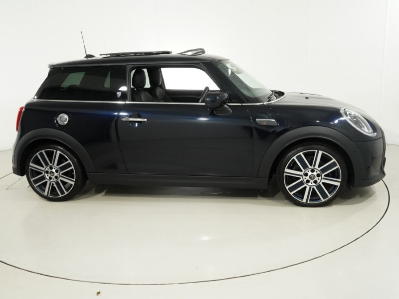 2024 (73) MINI HATCHBACK 2.0 Cooper S Exclusive Premium Plus 3dr Auto 5989259