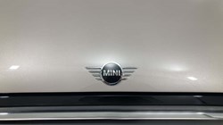 2023 (73) MINI HATCHBACK 1.5 Cooper Exclusive Premium 5dr Auto 2708288