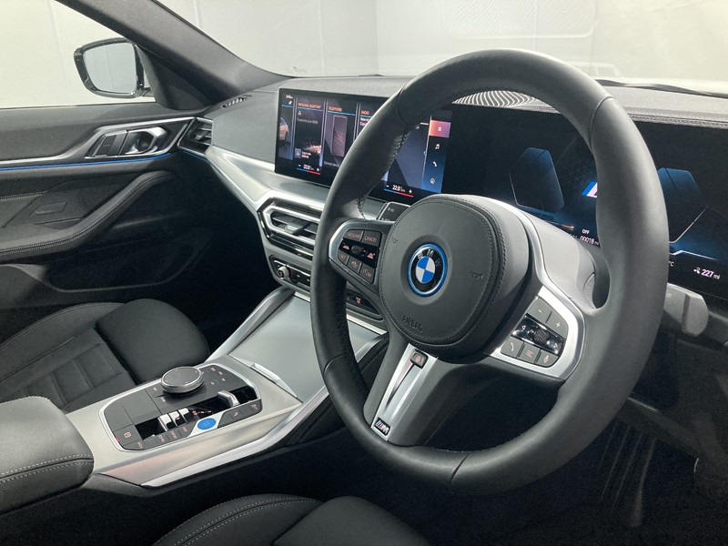 2023 (73) BMW I4 250kW eDrive40 M Sport 83.9kWh 5dr Auto 2743659