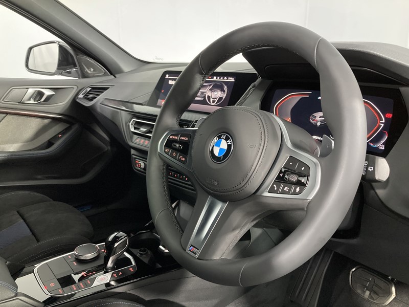 2023 (73) BMW 1 SERIES M135i xDrive 5dr Step Auto 2968265