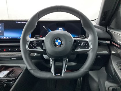 2023 (73) BMW 5 SERIES 520i M Sport Pro 4dr Auto [Tech Plus/Comfort Plus]