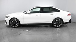 2023 (73) BMW 5 SERIES 520i M Sport Pro 4dr Auto [Tech Plus/Comfort Plus] 2952275