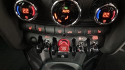 2023 (73) MINI HATCHBACK 1.5 Cooper Sport Premium 5dr Auto 3129679
