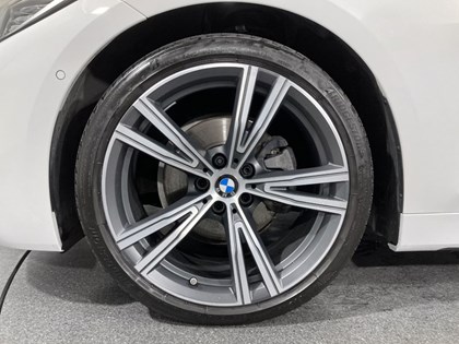2021 (70) BMW 4 SERIES 420i M Sport 2dr Step Auto