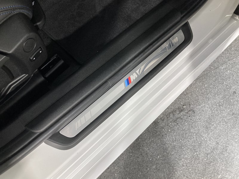 2024 (73) BMW 3 SERIES 320i M Sport 4dr Step Auto 3196596