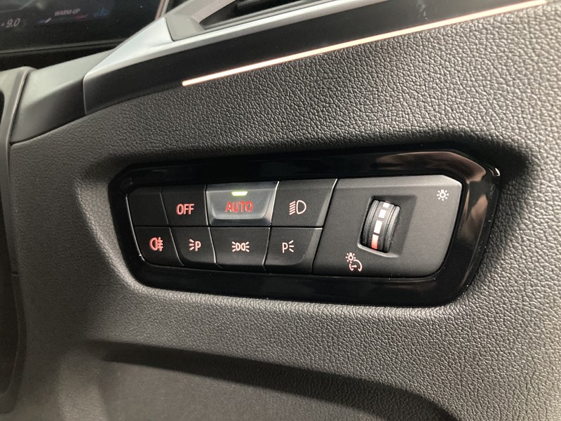 2024 (73) BMW 3 SERIES 320i M Sport 4dr Step Auto 3196598