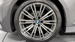 2022 (22) BMW 3 SERIES 320d MHT M Sport 4dr Step Auto 3029577