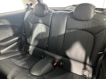 2019 (19) MINI HATCHBACK 1.5 Cooper Exclusive II 3dr Auto
