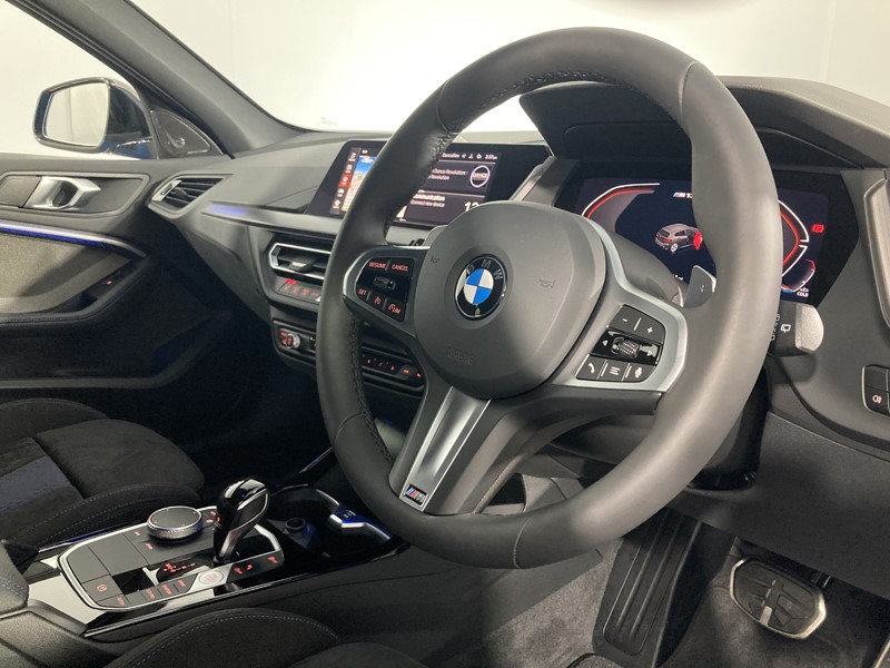 2024 (73) BMW 1 SERIES M135i xDrive 5dr Step Auto 2963116