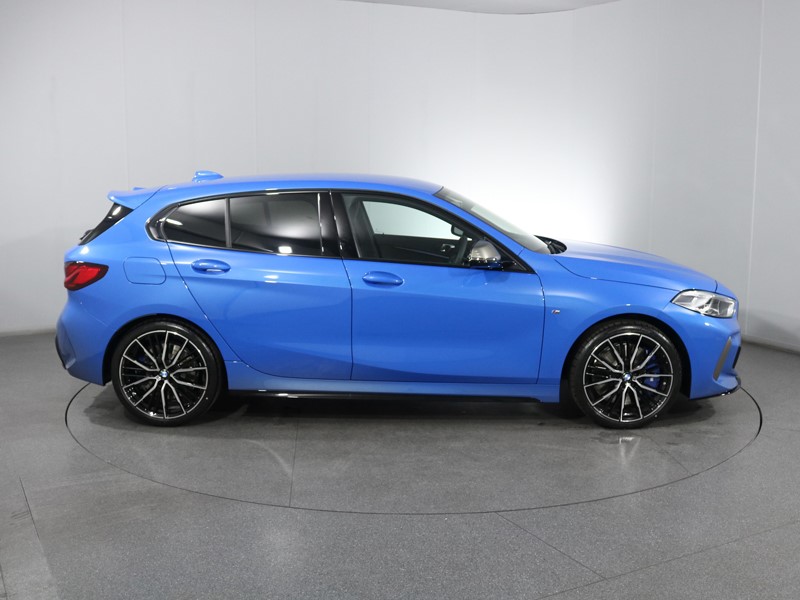 2024 (73) BMW 1 SERIES M135i xDrive 5dr Step Auto 2963113