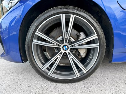 2020 (20) BMW 3 SERIES 330e M Sport 4dr Auto