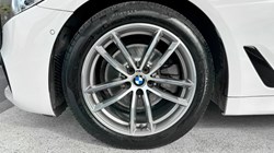 2017 (67) BMW 5 SERIES 520d M Sport 5dr Auto 3009893