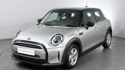 2024 (24) MINI HATCHBACK 1.5 Cooper Classic Premium 5dr Auto 3291685