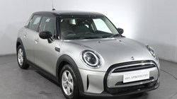 2024 (24) MINI HATCHBACK 1.5 Cooper Classic Premium 5dr Auto 3291675