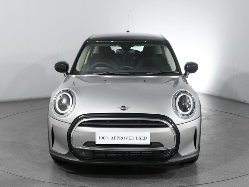 2024 (24) MINI HATCHBACK 1.5 Cooper Classic Premium 5dr Auto 3291681