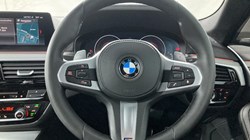 2019 (19) BMW 5 SERIES 520d xDrive M Sport 4dr Auto 3050311