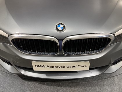 2019 (69) BMW 5 SERIES 520i M Sport 4dr Auto