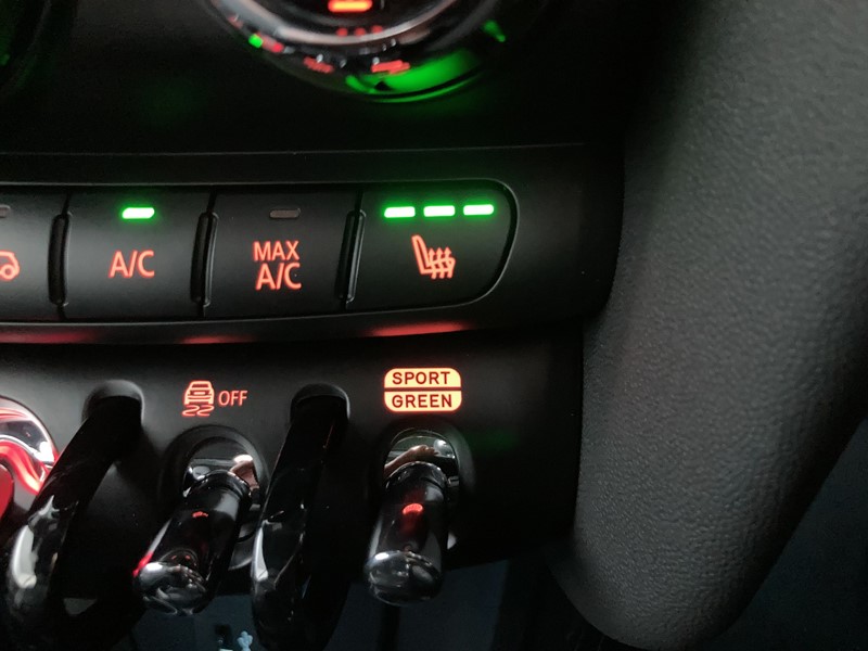 2024 (24) MINI CONVERTIBLE 1.5 Cooper Exclusive Premium 2dr Auto 3291310