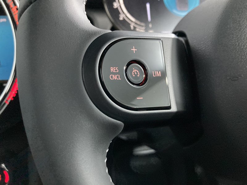 2024 (24) MINI CONVERTIBLE 1.5 Cooper Exclusive Premium 2dr Auto 3291299