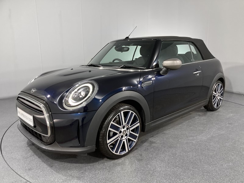 2024 (24) MINI CONVERTIBLE 1.5 Cooper Exclusive Premium 2dr Auto 3291320