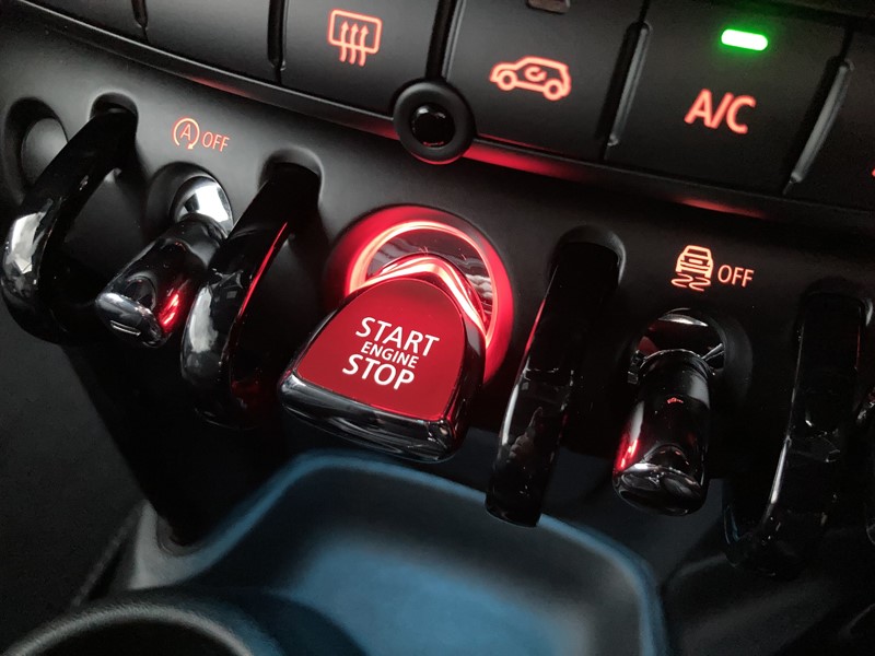 2024 (24) MINI CONVERTIBLE 1.5 Cooper Exclusive Premium 2dr Auto 3291309