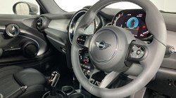 2024 (24) MINI CONVERTIBLE 1.5 Cooper Exclusive Premium 2dr Auto 3291286