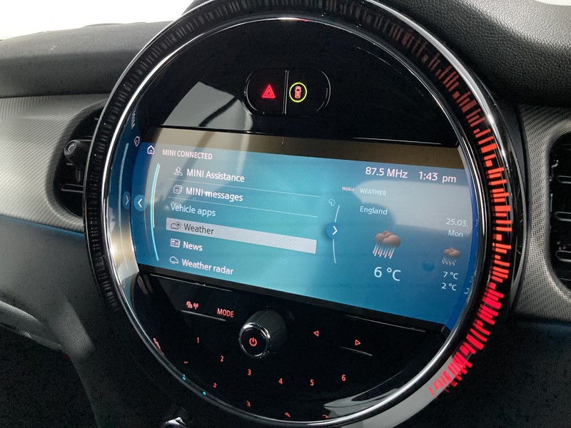 2024 (24) MINI CONVERTIBLE 1.5 Cooper Exclusive Premium 2dr Auto 3291306