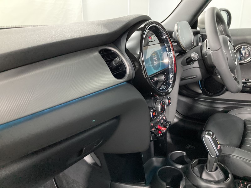 2024 (24) MINI CONVERTIBLE 1.5 Cooper Exclusive Premium 2dr Auto 3291287