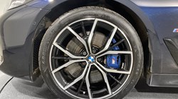 2021 (21) BMW 5 SERIES 530d xDrive MHT M Sport 4dr Auto 3051754