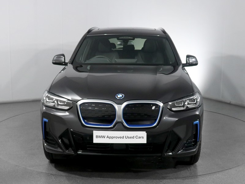 Used 2020 BMW X5 xDrive30d xLine 5dr Auto Phytonic Blue metallic  